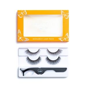 NWT FLIRTACIOUS LOOKS COSMETICS
Monarch Lash Pack